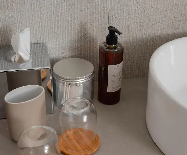 Victoria Boutique Aparthotel 4*