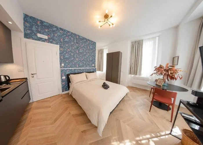 Victoria Boutique 4* Trieste